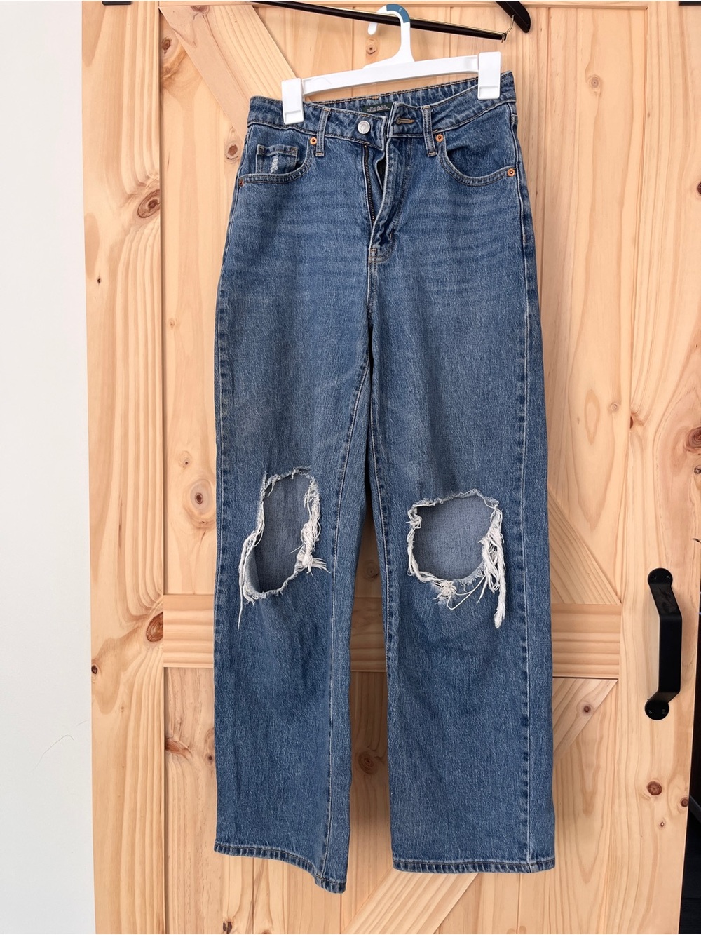 Wild Fable Highest Rise Baggy Jeans Women’s 2/26R Medium Wash Distressed